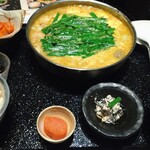 博多もつ鍋 やま中 - 