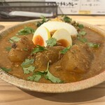スパイスカレー あかつ亭 - ✅大根と鯖のカレー¥1.210の1種盛り一択！
      ✅卵のピクルス¥110 →¥220値上がりへ
      　　総計¥1.430
      　※相変わらずキャッシュオンリー