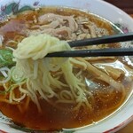 たかしょう - 麺はスタンダードだが相性よし。