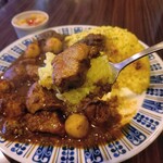 カレーの店 マボロシ - 『ポーク（1500円税込）』大盛（150円税込）うずらトッピング（150円税込）