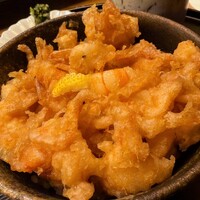 天 よこた - 食べ応えのあるよい天丼だ