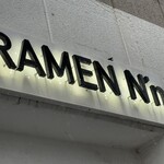 RAMEN N'n - 看板