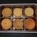 スイーツガーデン ユウジアジキ - アールグレイ、ヘーゼルナッツ、白ゴマ、くるみ、コーヒー、米