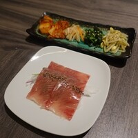 近江うし焼肉 にくTATSU 日本橋室町店 - 