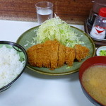 とんかつ美よし - とんかつ定食600円税込