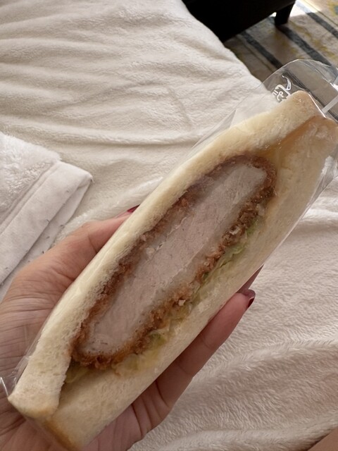 YORKERS sakae photo 3