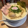 鶏そば 啜る 丸の内本店