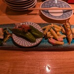居酒屋 ヨーテル - 一人客限定、おつまみちょい盛。これがちょうど良い。