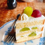 喫茶CHABO - 季節のフルーツショートケーキ(マスカットと巨峰)