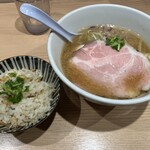 貝出汁中華そば くらむ - 