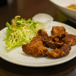 中華料理 春雷 - 売り切れゴメン！生レバーの唐揚