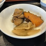 けいらく - 小鉢も手抜き無いな