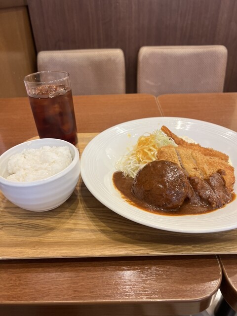 Shinsaibashi Mitsuya Nanba Walk Ten