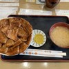 ぶた丼のとん田