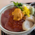 いちば亭 - 料理写真:四種の海鮮丼