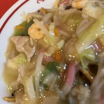 中華料理 牡丹園 - あんかけ皿うどんアップです。