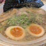 唐揚げ蔦 - 背脂ラーメン1000円