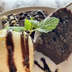 EMPORIO cafe&dining - チョコレートブラウニー