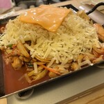 韓国料理　ちぇ家 - 混ぜる前のチーズタッカルビ