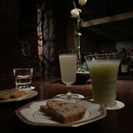 バー・ラ・ユロット - 