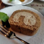 Mikado Coffee Karuizawa Kyudo Ten - モカロールケーキ