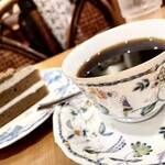 壹番館 - 期間限定知覧ほうじ茶ショートケーキとカフェインレスコーヒー