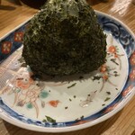 酒場 16番 - 島根板ワカメおむすび350円