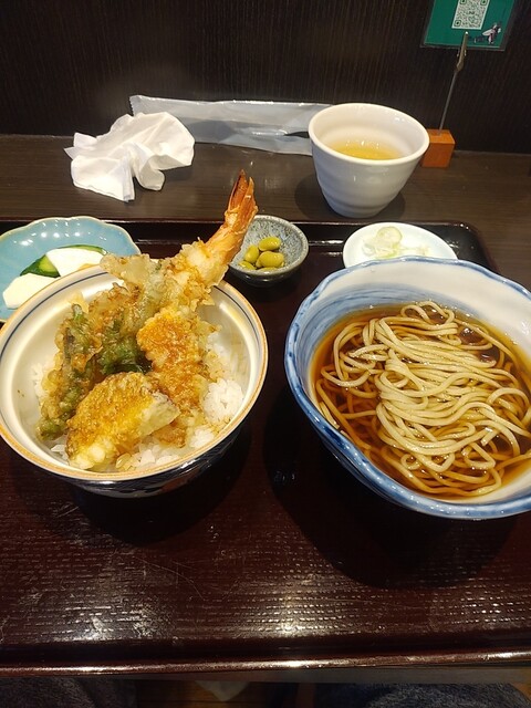 鵠沼海岸 蕎麦兄 （クゲヌマカイガン ソバニイ） - 鵠沼海岸/そば