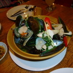 Sa Bieng Lae - ムール貝のタイハーブ蒸し（ホイマラン・プー・オープ）