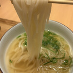 博多やりうどん別邸 空港店 - 