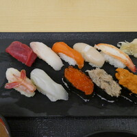 鮨処 竜敏 - 握り盛り合わせ 小樽