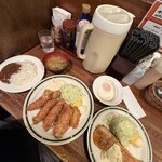 かつれつ四谷たけだ - カキフライ定食(100g)¥1,800＋カキ増量(40g)¥550＋サーモンバター焼き単品¥1,100＋目玉焼き¥150＋カレーちょいがけ¥200