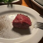 カルネジーオ イースト - 