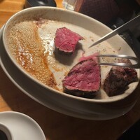 カルネジーオ イースト - 