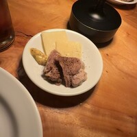 カルネジーオ イースト - 