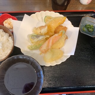 八幡角照_1