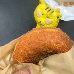 SPICE UP!COCOICHI BAKERY - 特製COCOICHポークカレーパン　291円(税込)