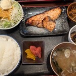 てっぺん - サーモンの西京焼き定食♡この内容で1000円ｼﾞｬｽﾄ♪︎ご飯は嬉しいおかわり無料♡(*´︶`*)♪︎