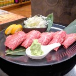 炭火焼肉 ぐら - リブロースの岩塩焼き