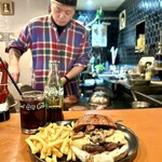 髙橋バーガー - 2025.11マンスリー 〜冬の訪れ〜マッシュルームバーガー