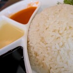 海南鶏飯食堂 - 