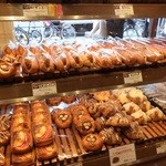 イスズベーカリー - 