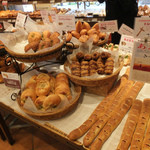 イスズベーカリー - 