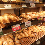 イスズベーカリー - 