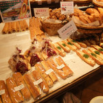 イスズベーカリー - 