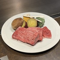 大阪鉄板焼き 神戸牛 TATARA - 