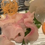 郷土料理ともん - イワナの刺身と小菅村のこんにゃく