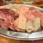 炭火焼肉生ホルモン処 しょうちゃん - 