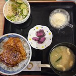 む～んらいと この豚丼 - 料理写真:レディースセット