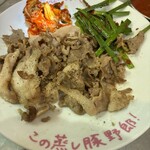 蒸し豚専門店 隕石 - 